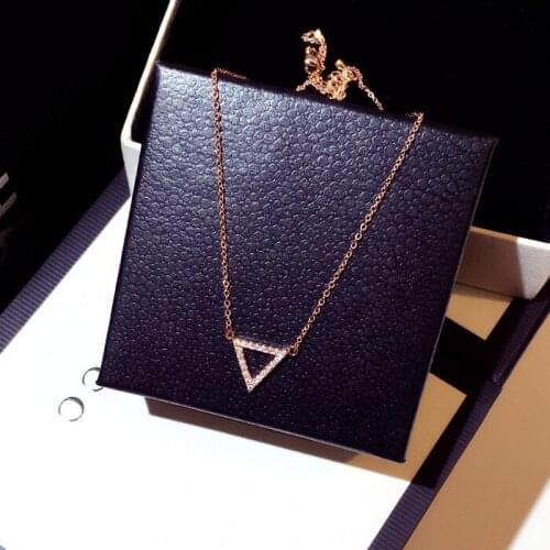 Exquisite Lady 925 Silver Lady Necklace Glittering Zircon Triangle Pendant Necklace Luxury Lady Jewelry Sweater Chain