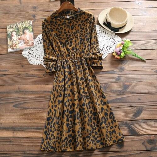Autumn winter leopard print dress 2018 new fashion long sleeve corduroy lady khaki dress mori girl vestidos