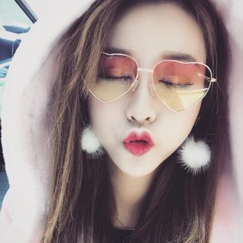 Retro Metal Heart Sunglasses Women Cute Sexy Love Shape Sun Vintage Glasses Lens Brand Accessories Gradient Fashion Designer