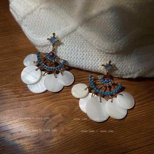 The New Trend Of Shell Discs Fan-Shaped Earrings Retro European And American French Elegant Sweet Jewelry Female