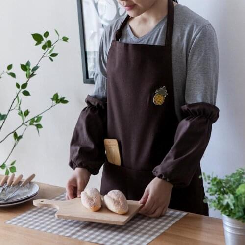 2020 New Cute Carrot Kitchen Apron for Woman Cotton Linen Bib Home Cooking Baking BBQ Bib Aprons Cleaning Tool
