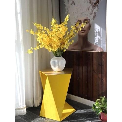 Nordic Creative Coffee Table Decor for Living Room Tatami Sofa Small Side Table Living Room Furniture Bedside Table Bedroom