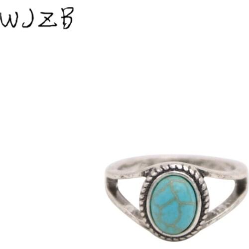 Fashion a blue stone ring Trendy Width of the ring Vintage style ring