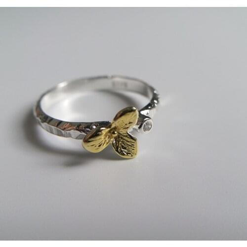 Fashion golden flower Rings for women Rrendy retro Zircon Stone Ring rhinestone filled Finger Rings girl female Party ring