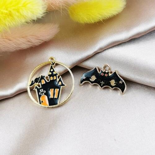 ApeUr Newest 10pcs/lot Enamel Small Alloy Skull Castle Bat Haunted House Charms For DIY Hand Made Halloween Jewelry