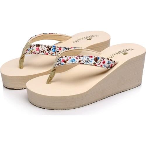 Korean Style Slope Heel Slippers Female Summer Leisure Floral Fresh Cloth Belt Flip Flops Thick Bottom All-Match Beach Sandals