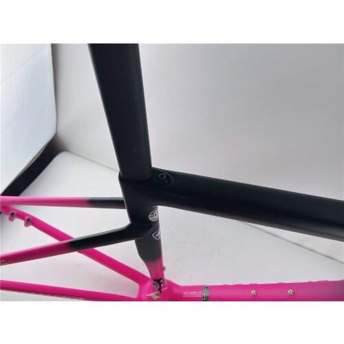 The new SL7 carbon fiber road bike is compatible with the 700C road bike frame set of the Di2 group, welcome to consult