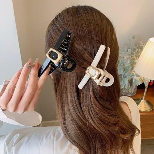 Minar Elegant Cross Geometric Hair Claws Minimalist Vintage Gold Color Metal Oversize Hair Clamp for Women Hair Accessories 2021