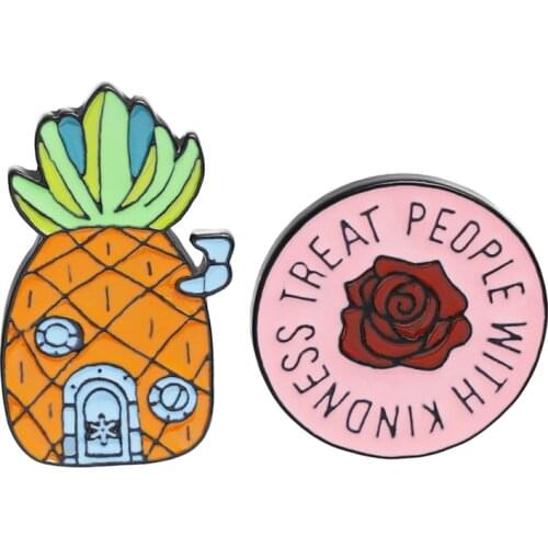 Door Pineapple And Treat People With Kindness Brooches Pin Badge Jewellery