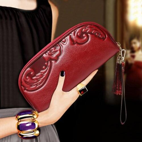 Womens Wallets Long Leather Engraved Three-dimensional Pattern Wallet Purse The New Arrivals Listing Phone Bag