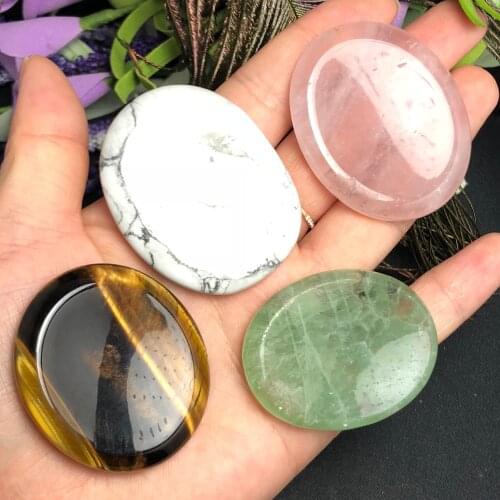 1Pcs Natural crystal carved thumb mouth can be carried around, loose fingers