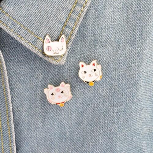 Cute Cartoon Cat Paw Brooch Pins Badge Gift Jewelry for women girl kids
