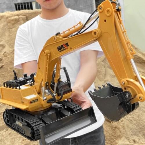 HUINA 1/18 RC Truck RC Excavator 2.4G Radio Controlled Car Caterpillar Tractor Model Engineering Car 9 Channel Toys For Boys