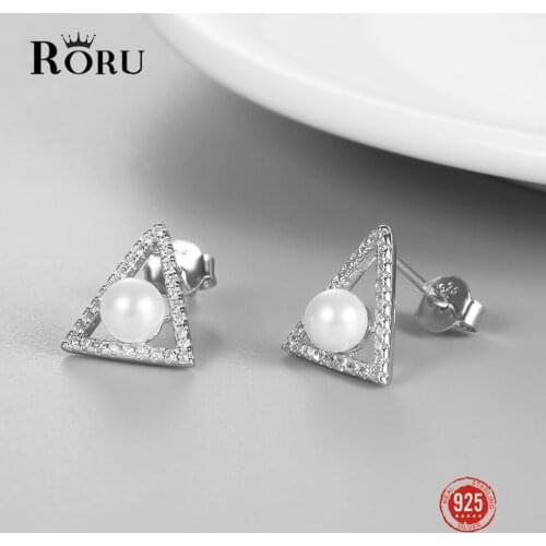 925 Sterling Silver Stud Earrings Triangle Zircon Natural White Pearl Earrings Exquisite Earring for Women Fine Jewelry