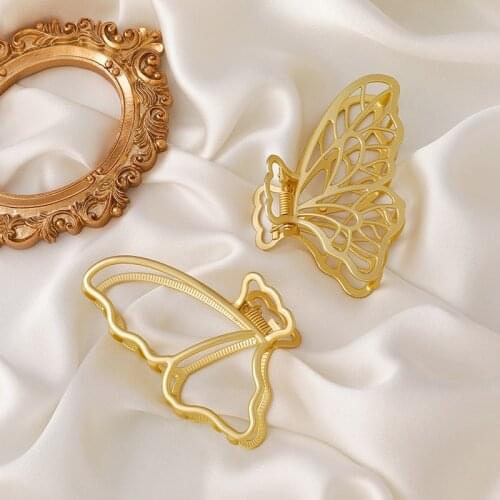 2021 New Korean Ins Simple Cute Hair Claws Metal Catch Butterfly Large Shark Clips for Girl Women Fashion Hair Accessories