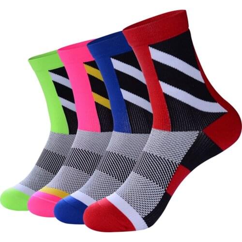 Fonoun Autumn Winter Sport Socks for Cycling Comfortable Breathable Moisture Absorption Quick Drying FN7804