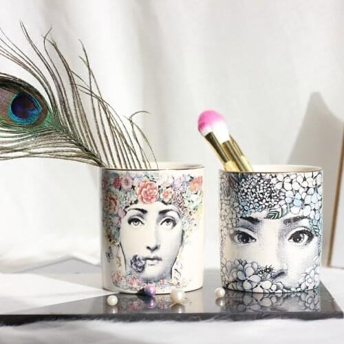 European Modern Pop Art Ceramic Storage Cup Brush Barrel Beauty Makeup Brush Cylinder Soft Mounted Decoration