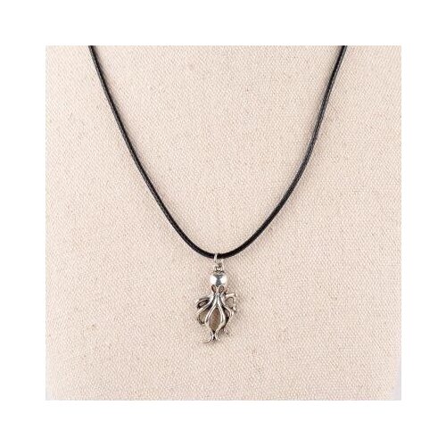 2021 New Octopus Cool Pendant Stainless Steel Necklaces Leather Chain Women Necklaces Men Jewelry