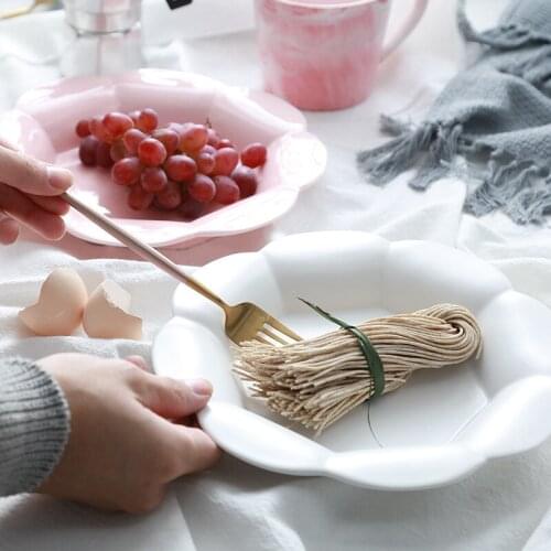 Art Classic 22.5cm/8.86 Inches Petal Shape Plate Ceramic Frosted Flower Plate Snack Cake Large Dish Fashion Tableware Container