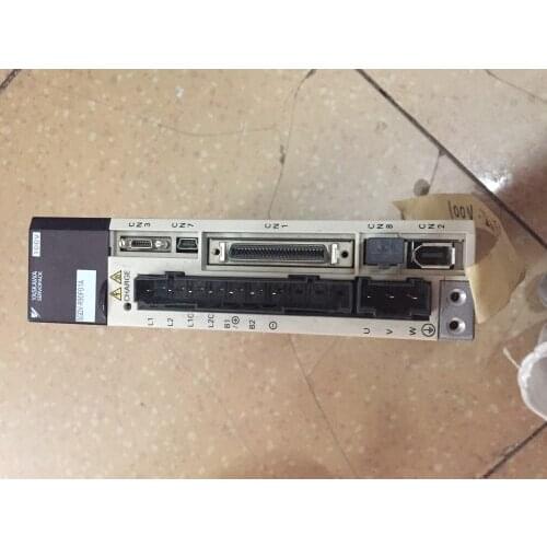 SGDV-R90F01A 100V 100W servo driver, used in good condition . 80% appearance new , good working , free shipping