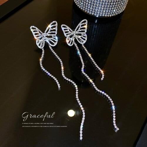 2021 new tide elegant temperament crystal water drop hollow out earrings female design tide net red earrings woman