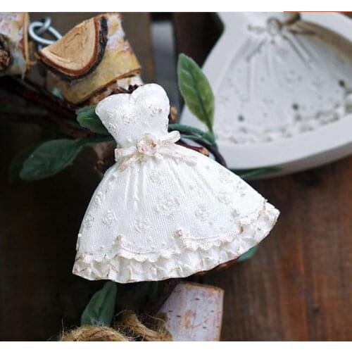 Princess skirt wedding dress turn sugar silicone mold cake decorated flower skirt skirt chocolate mold soft clay mold