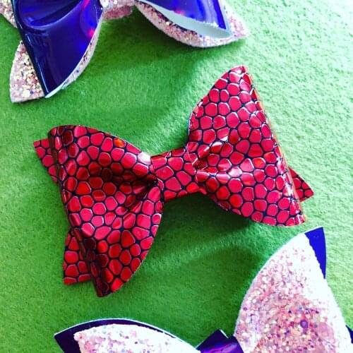 Bow cutting die SMR-BOW00038-half