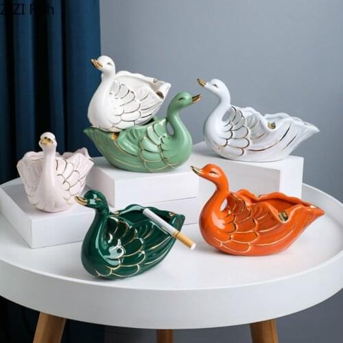 Ceramics Swan Shape Ashtray Anti-fly Ash Creativity Home Living Room Office Smoking Tools Animal Shape Cigar Ashtray Ornaments