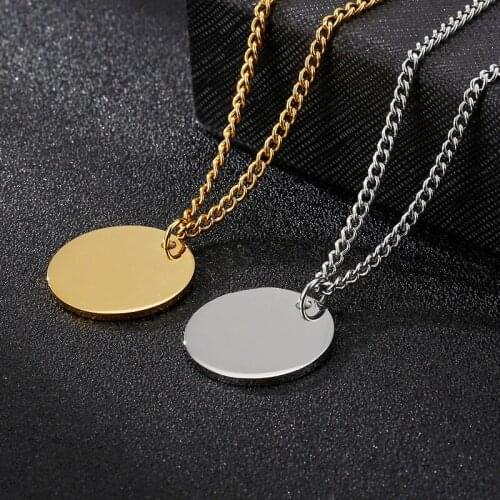 HAOYI 2020 Trend Stainless Steel Metal Customize Laser Round Nameplate Pendant Chain Necklace Neutral Mature Style