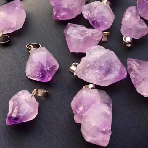 50pcs Natural Real Stone Necklaces Pendant Irregular Healing Quartz Crystal Amethysts Lotus Necklace Women Reiki Trendy Jewelry
