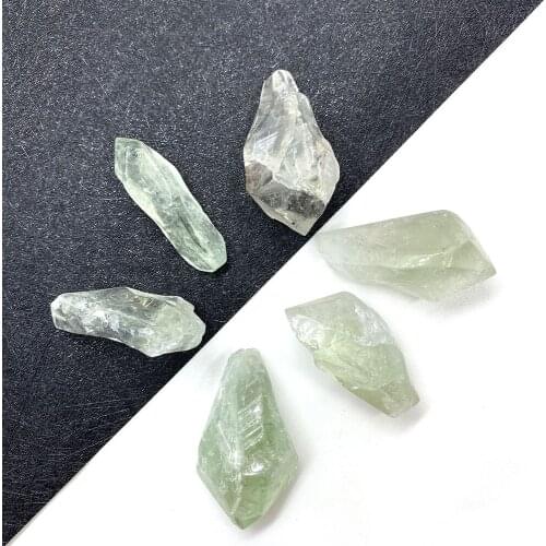 Natural Stone Irregular Crystal Raw Material Used for Fashion DIY Jewelry Making Necklace and Bracelet Accessories Size 20-40mm