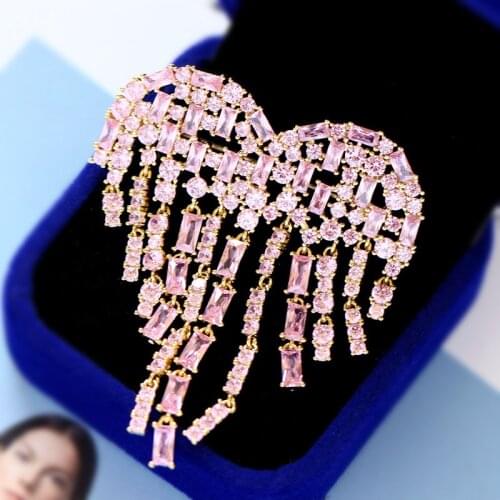 Lovely Pink Love Heart Brooch Pin Female Jewelry Pins Luxury Full Zircon Tassel Broche Shiny Crystal Pin Decoration Clothe Gifts