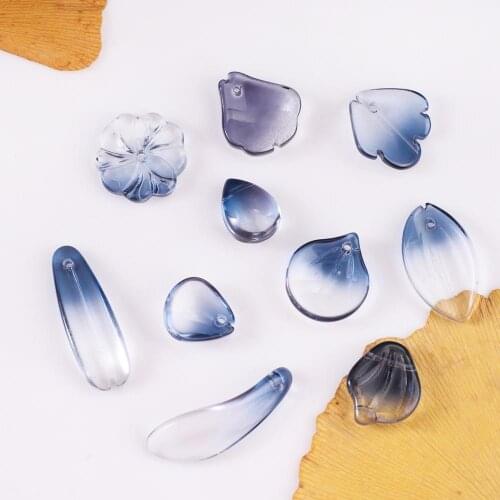 High Quality New Gradient Style 10Pcs/Lot Mix Size/Color Glass Petals Beads Pendant for Jewelry Pendant Necklace DIY Findings