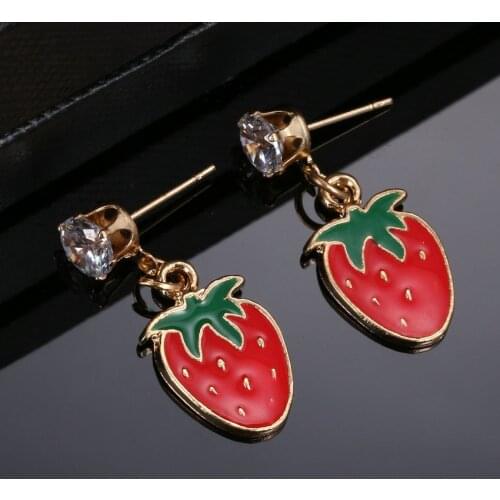 New Cute Strawberry Earrings Elegant Women Girl Fruit Stud Earrings Party Jewelry Red Strawberry Jewelry Earrings Brincos