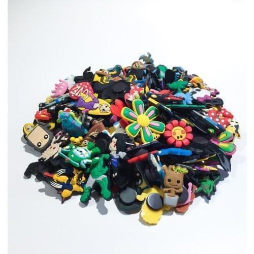Free DHL 1000pcs Random/Not Picking PVC Cartoon Fridge shoe charm Kids Toy Gift Party Favor