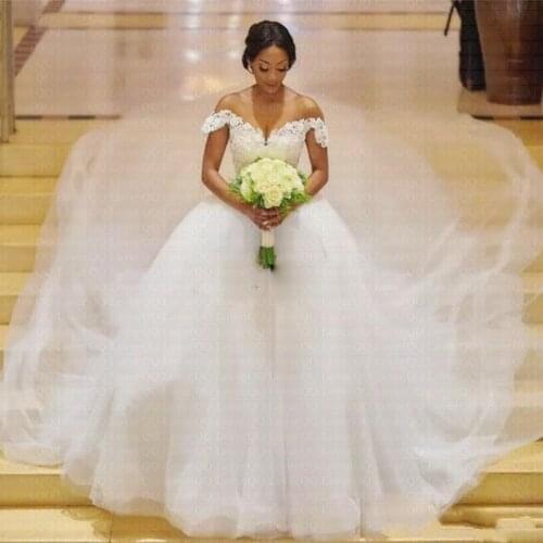 2019 African Sexy Neckline Wedding Dress Elegant Lace Arabic Bridal Gowns Vestido De Novia