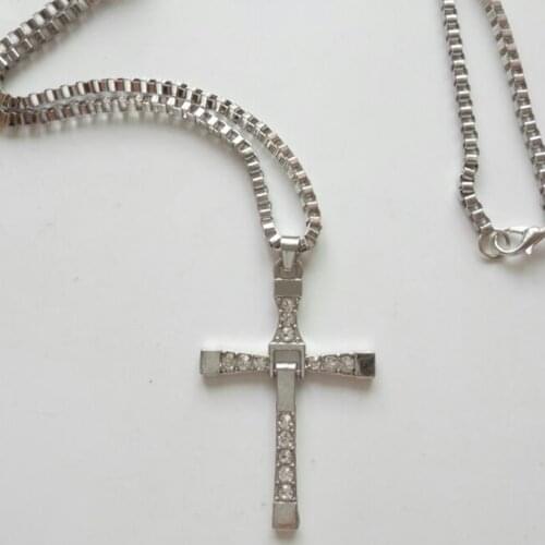 Fast and Furious movie actor Dominique Torreto rhinestone cross crystal pendant necklace charm mens jewelry wholesale