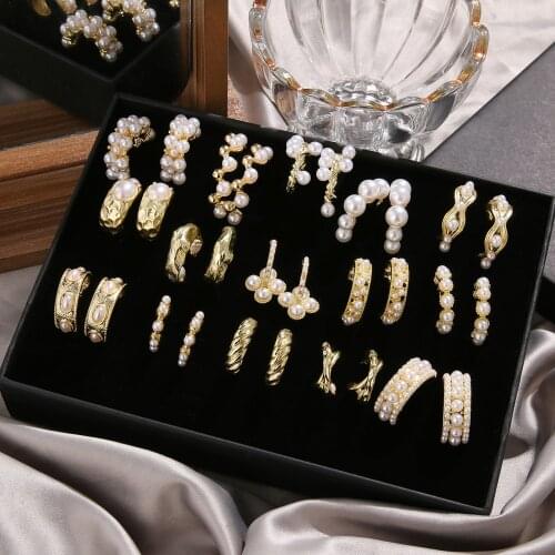 New Fashion Womens Pearl Alloy Geometric Drop Earrings Retro Metal Pearl C Shape Sweet Wedding Bijoux Earrings Jewelry Gifts