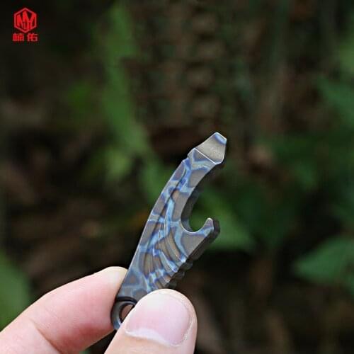 1PC Outdoor Multifunction EDC Tool Multitool Mini Titanium Alloy Beer Bottle Opener Portable Keychain Tool Pendant