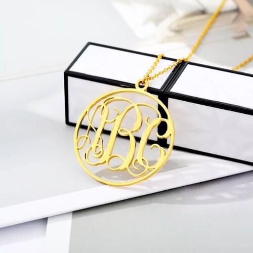 Customized Fashion Stainless Steel Name Necklace Personalized Letter Gold Choker Necklace Pendant Nameplate Best Gift For Women