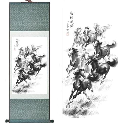 Traditional ChineseHorse art painting Silk scroll art painting Horse picture
