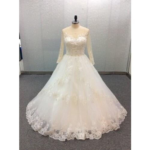 Vintage Long Sleeve Lace Wedding Dresses A-Line O-Neck Illusion Back Court Train Bridal Gown For Women