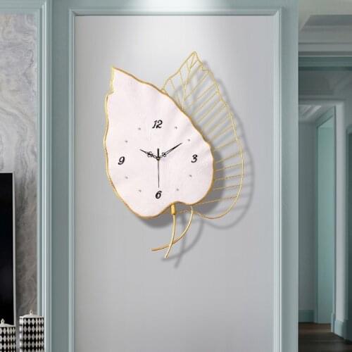 Decorative style clock wall clock living room home fashion creative simple modern wall clock European silent quartz clock