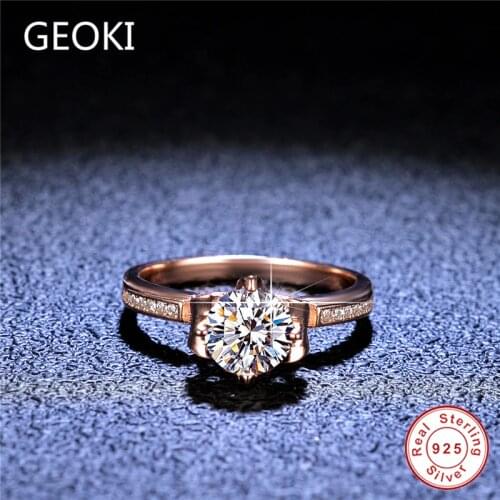 Geoki 18K Rose Gold Plated Shiny D Color VVS1 Moissanite Wedding Ring 925 Sterling Silver Perfect Cut Passed Diamond Test Rings