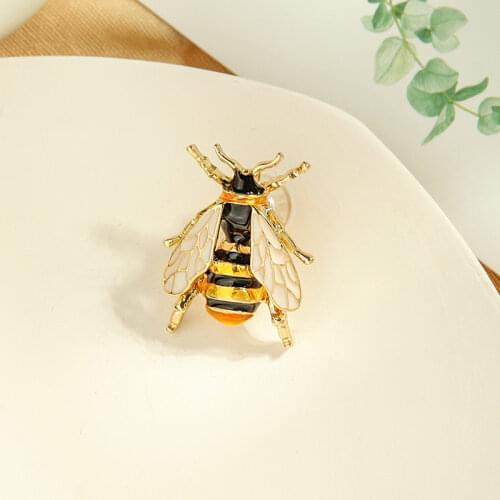 2020 New Creative Designer Detachable Brooch Yellow Black Enamel Insect Bee Small Brooch pin Jewelry