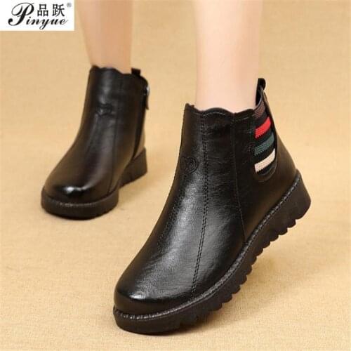 Mother cotton shoes winter plus velvet flat non-slip womens shoes middle-aged short boots waterproof women ankle snow boots