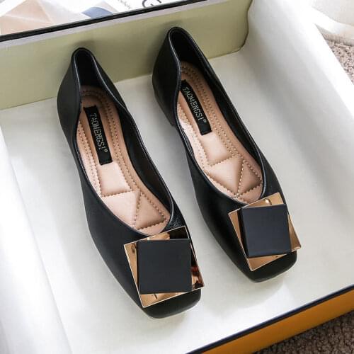 2021 New Women Flats Hot Sell Colourful Suede Women Loafers Summer Ballet Round Toe Flats Designer Shoes Loafers Plus Size 43