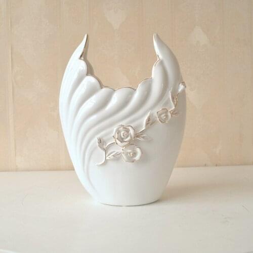 Serves creative fashion personality relief ceramics Decoration European-style garden flowers into a vase flower 26027