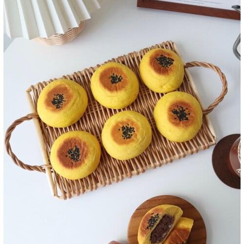 Rattan Storage Tray With Handle Hand Woven Picnic Basket Bread Fruit Snacks Food Storage Baskets Display Desktop Serving Tray
