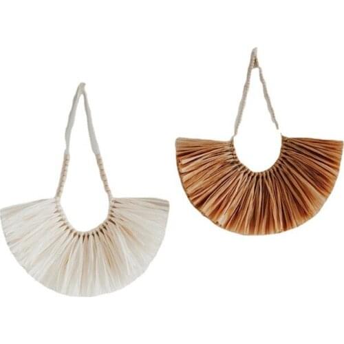 Wood Bead Straw Wall Hanging Decoration Rustic Farmhouse Ornament for Living Room Home Handcraft